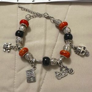 Handmade-NWOT-Sterling silver plated charm bracelet, orange & black bikers style